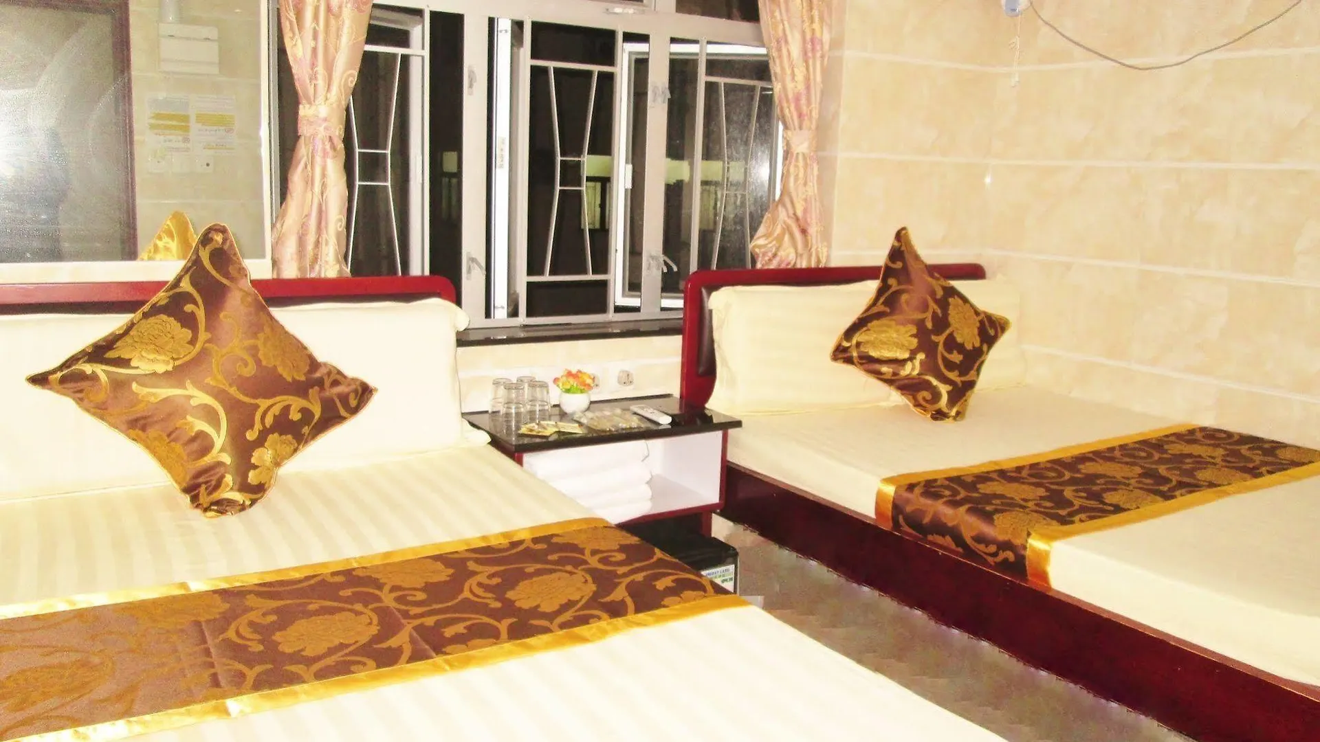 New Reliance Inn Гонконг