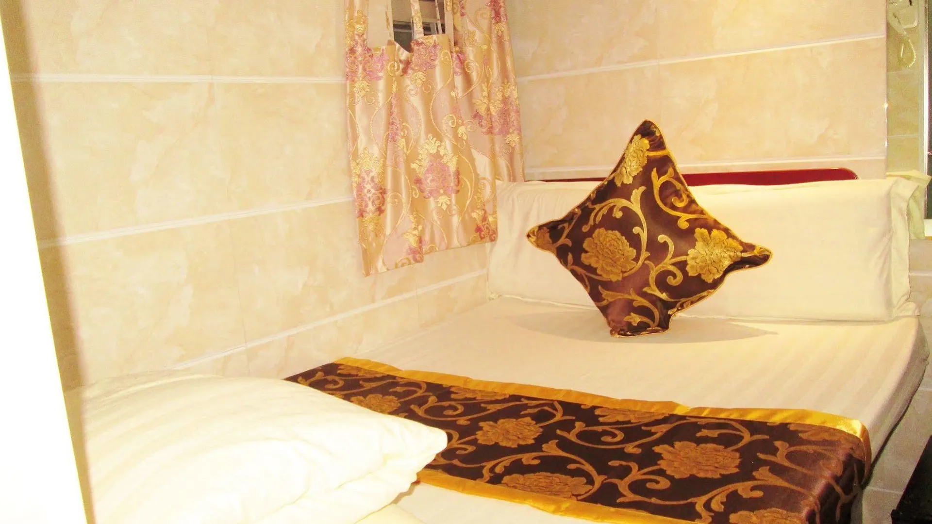 New Reliance Inn Hong Kong China